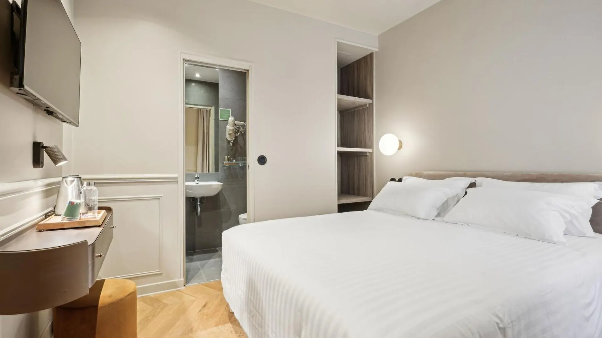 Hotel Clemence Paris