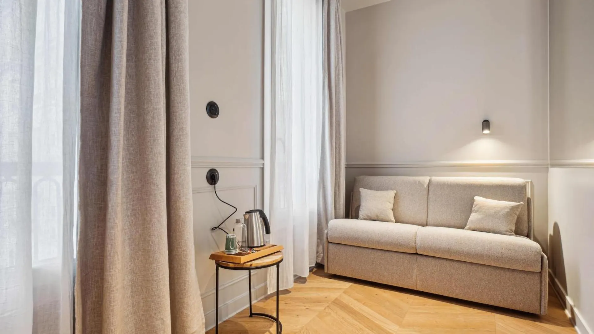 Hotel Clemence Paris